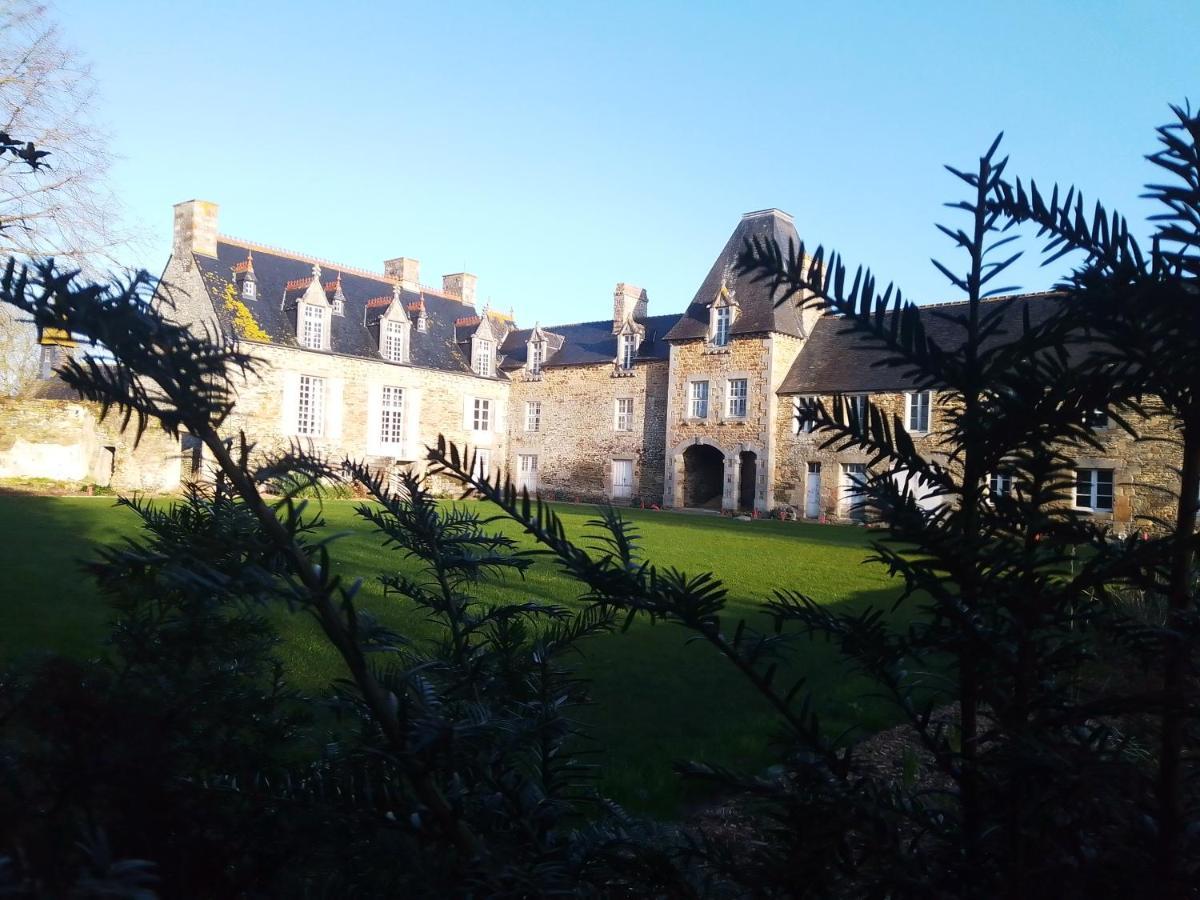 Domaine Du Manoir De Vains Hotel Exterior foto
